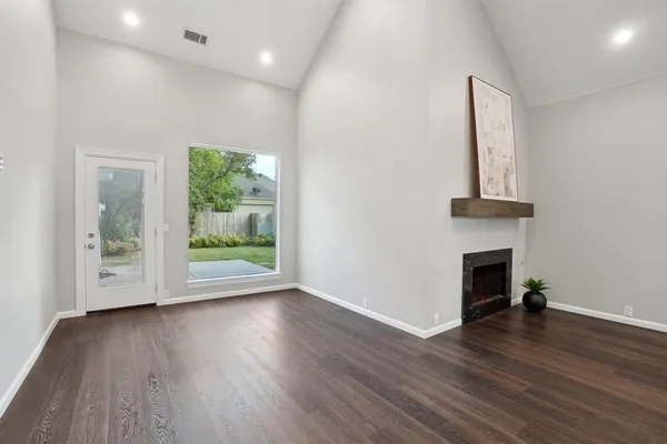 $3,100 | 10417 Burgundy Drive, Frisco, TX 75035