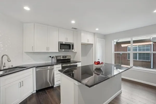 $3,100 | 10417 Burgundy Drive, Frisco, TX 75035