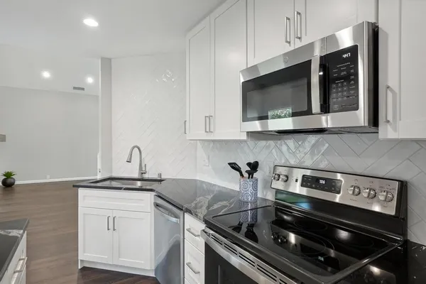 $3,100 | 10417 Burgundy Drive, Frisco, TX 75035