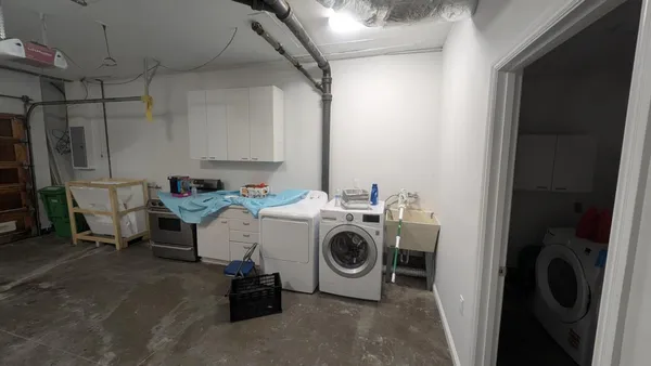 $3,000 | 255 Ramsell Street, San Francisco, CA 94132