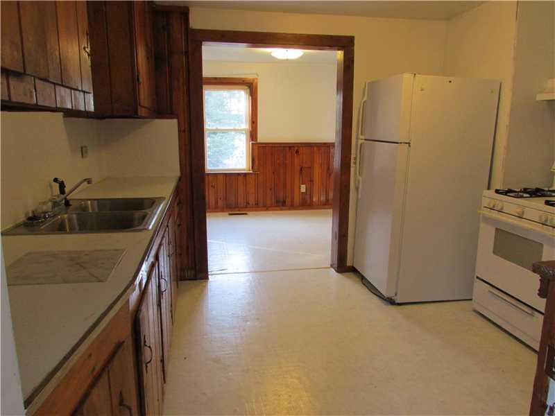 134 Bangor Road Ellsworth, ME 04605 - Photo 2 of 18 Kitchen.