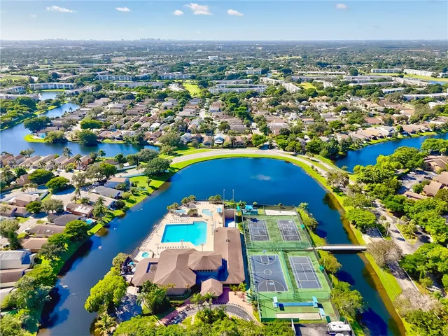 $520,000 | 3620 Northwest 20th Street, Coconut Creek, FL 33066