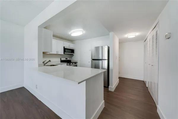 $4,500,000 | 9001-9143 Southwest 77th Avenue, Miami, FL 33156
