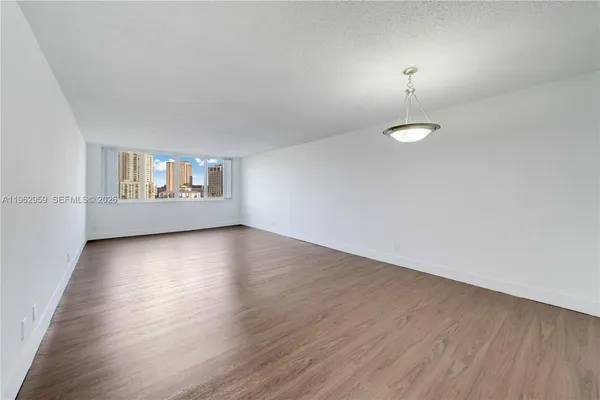 $4,500,000 | 9001-9143 Southwest 77th Avenue, Miami, FL 33156