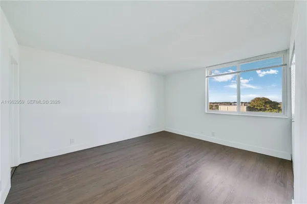 $4,500,000 | 9001-9143 Southwest 77th Avenue, Miami, FL 33156