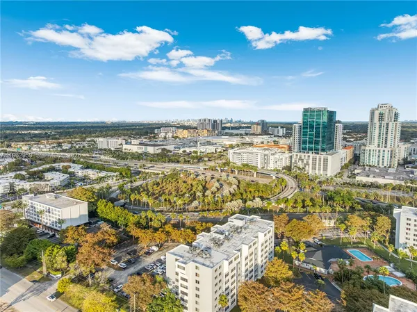 $4,500,000 | 9001-9143 Southwest 77th Avenue, Miami, FL 33156