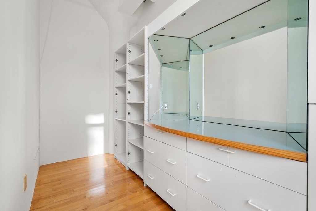 437 D Street, Unit 6A Boston, MA 02210 - Photo 16 of 26