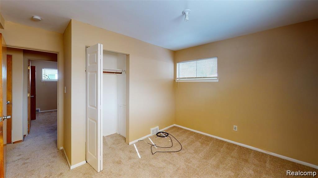 9002 Appleton Redford, MI 48239 - Photo 8 of 21 Gallery Image 8