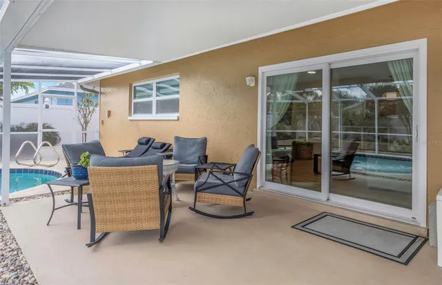 $669,900 | 8909 118th Way, Seminole, FL 33772