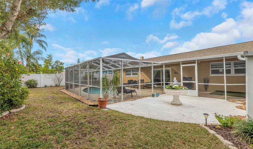 8909 118th Way Seminole, FL 33772 - Photo 13 of 58