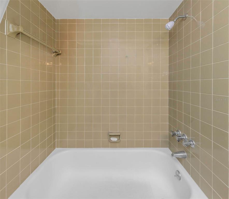 8909 118th Way Seminole, FL 33772 - Photo 31 of 58