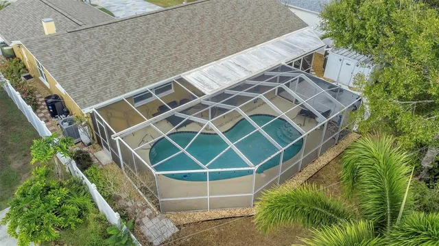 $669,900 | 8909 118th Way, Seminole, FL 33772