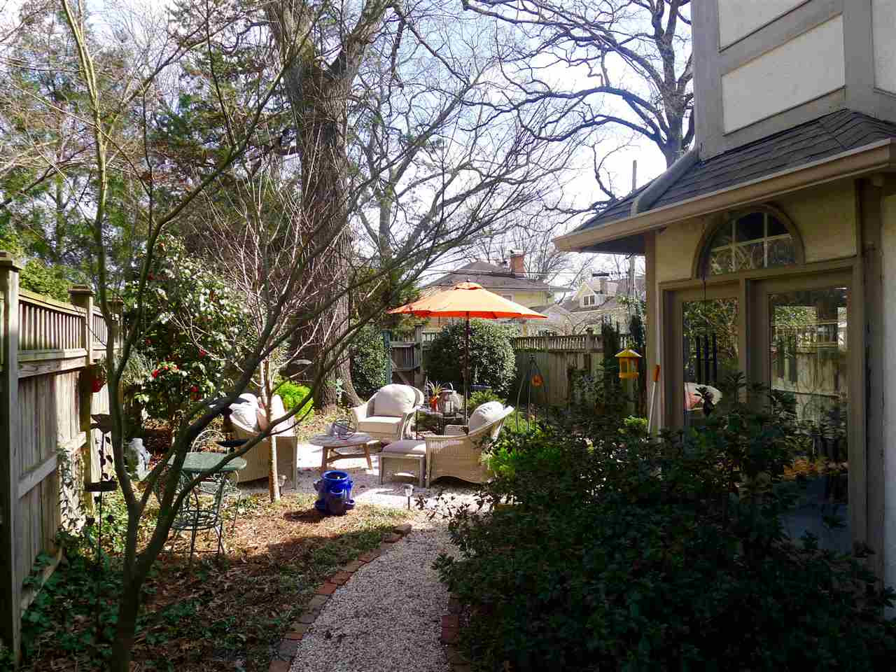 136 Woodburn Road, Unit 4 Raleigh, NC 27605 - Photo 17 of 18 Photo 17
