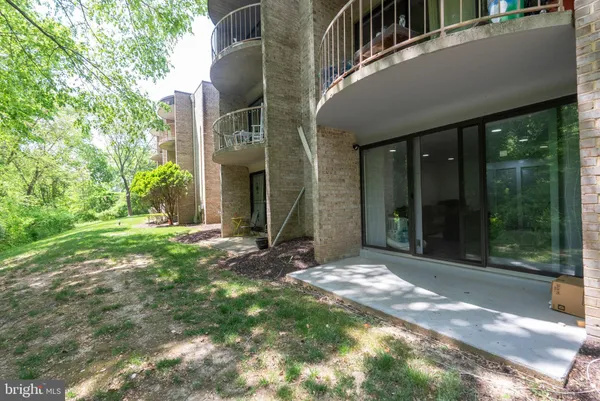 $2,250 | 3352 Huntley Square Drive, Unit T, Temple Hills, MD 20748