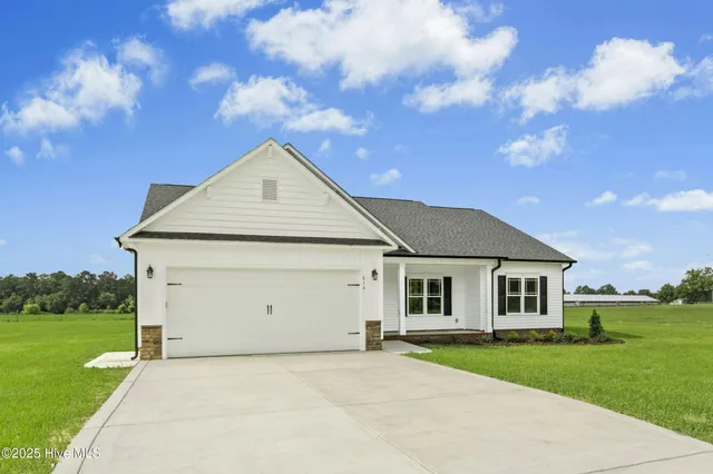 $362,900 | 614 Tart Town Road, Dunn, NC 28334