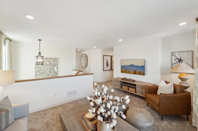 $799,990 | 15645 Granada Avenue North, Hugo, MN 55038