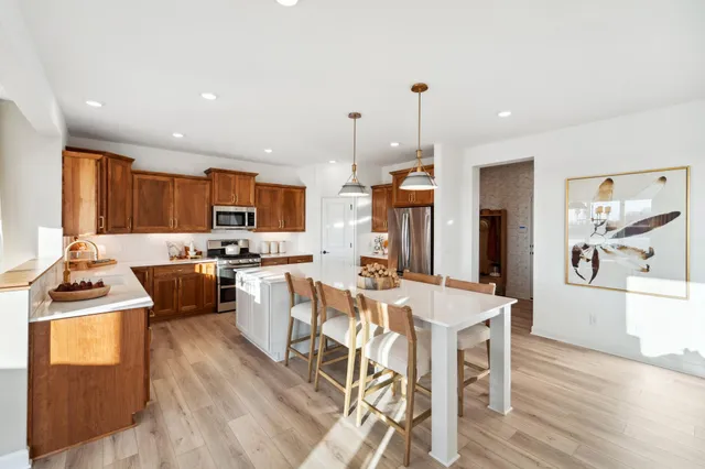 $799,990 | 15645 Granada Avenue North, Hugo, MN 55038