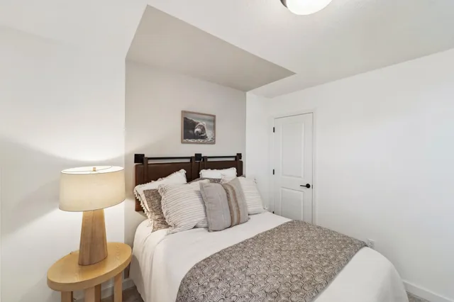 $799,990 | 15645 Granada Avenue North, Hugo, MN 55038