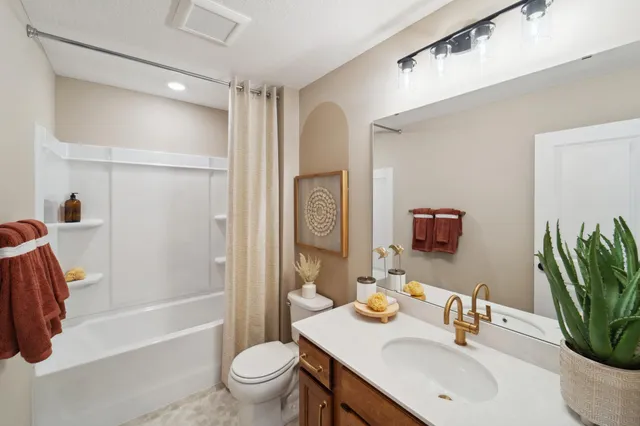 $799,990 | 15645 Granada Avenue North, Hugo, MN 55038