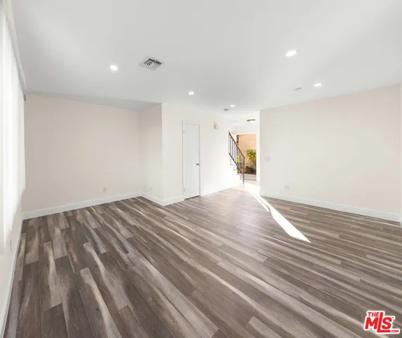 $2,500 | 14112 Delano Street, Unit 3, Van Nuys, CA 91401