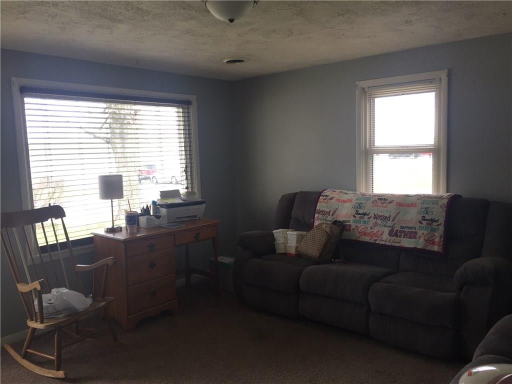 418 Robbins Street Hope, IN 47246 - Photo 2 of 9 Gallery Image 2