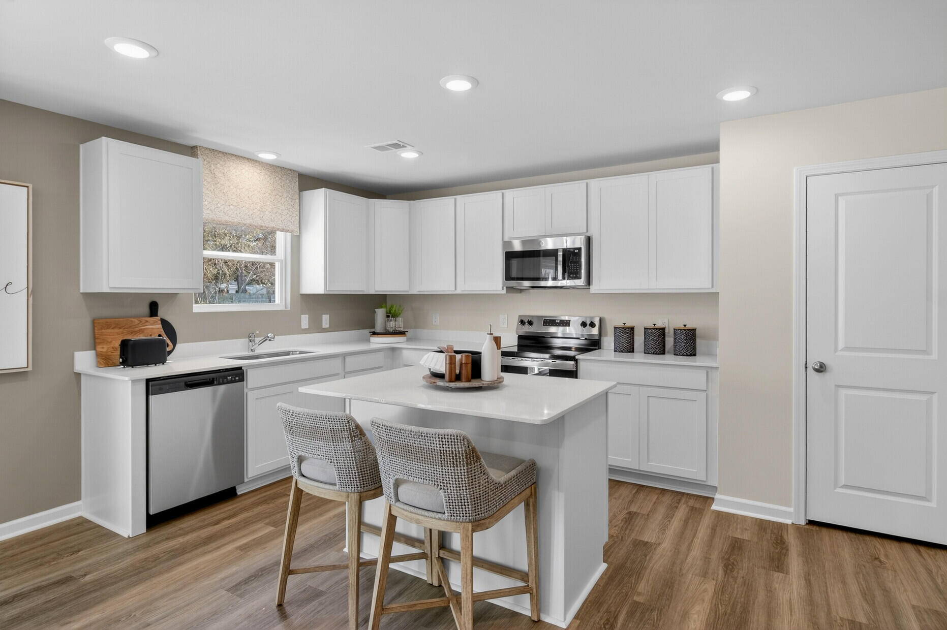 7055 Windham Way Ladson, SC 29456 - Photo 10 of 53 Abundant Cabinet Storage