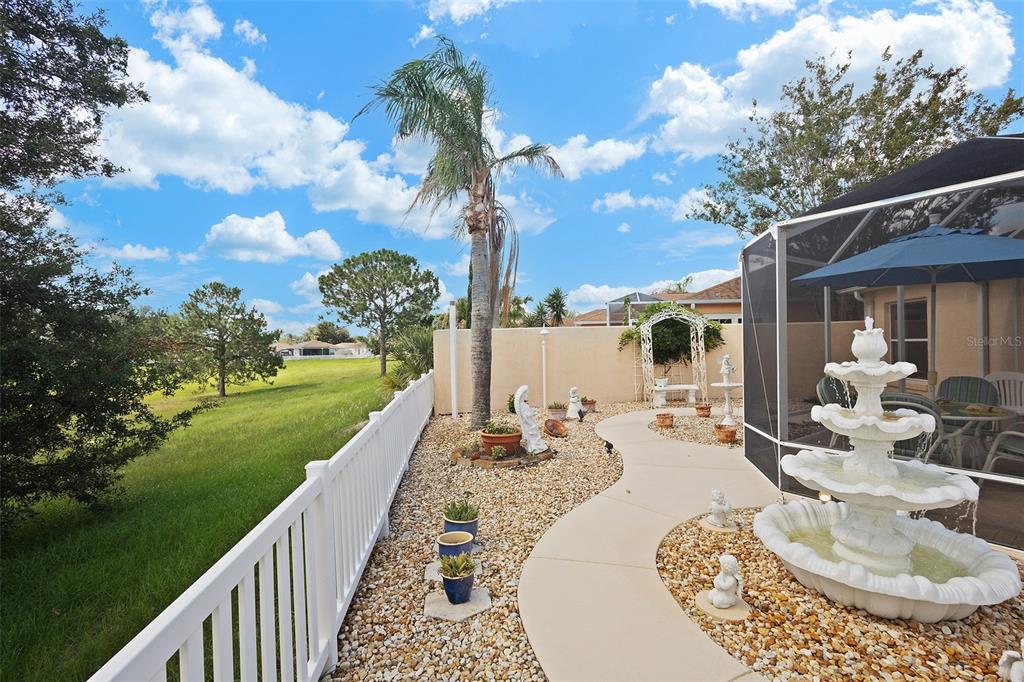 867 Oviedo Road Lady Lake, FL 32159 - Photo 15 of 35
