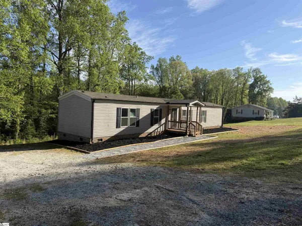 $179,900 | 1297 Cove Creek Road, Pickens, SC 29671