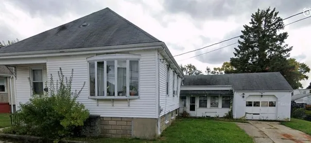 $350,000 | 92 Old Oak Avenue, Cranston, RI 02920