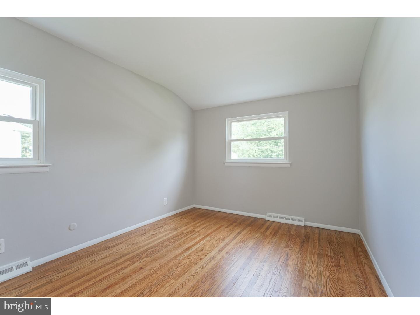 6 Saddle Ridge Road Voorhees, NJ 08043 - Photo 14 of 25
