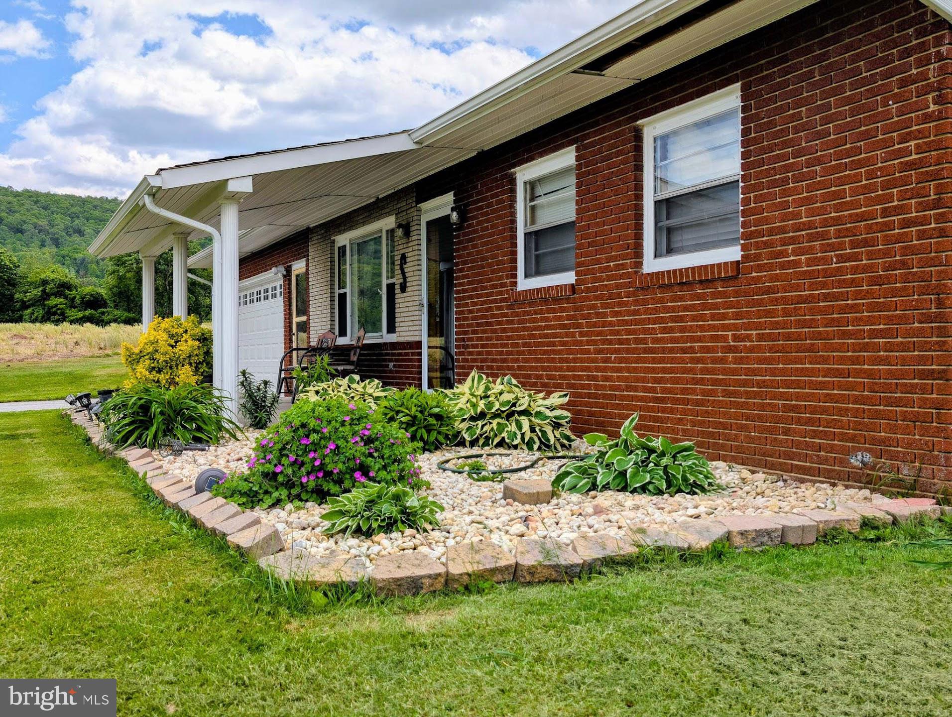 796 Lighthouse Road Breezewood, PA 15533 - Photo 4 of 39 Gallery Image 4