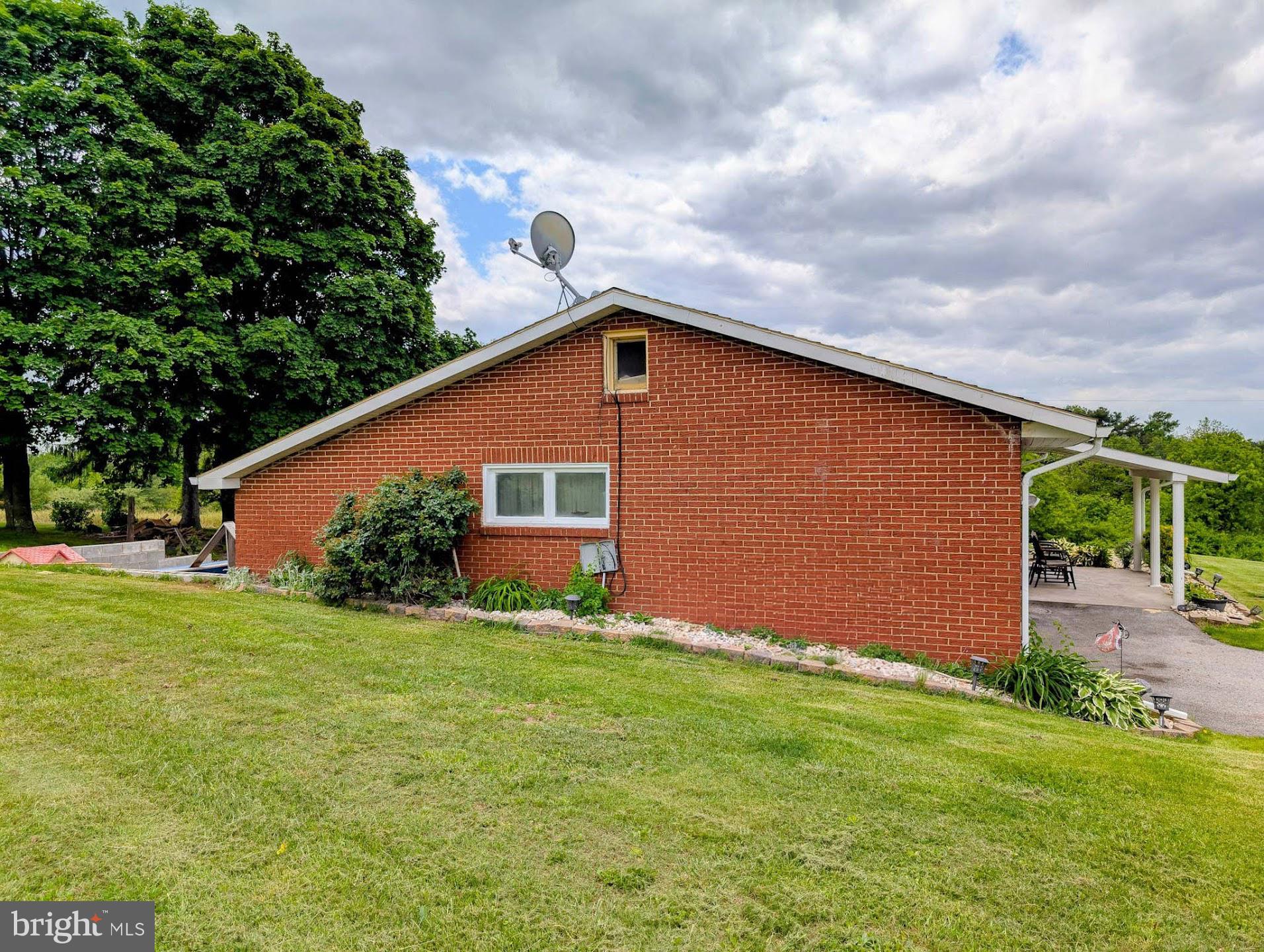 796 Lighthouse Road Breezewood, PA 15533 - Photo 5 of 39 Gallery Image 5