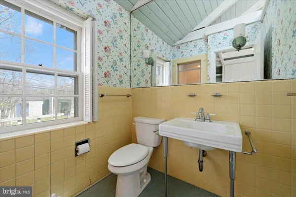 $1,325,000 | 208 Righters Mill Road, Gladwyne, PA 19035