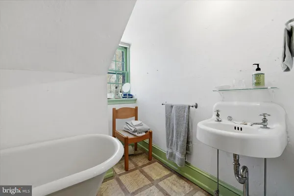 $1,325,000 | 208 Righters Mill Road, Gladwyne, PA 19035