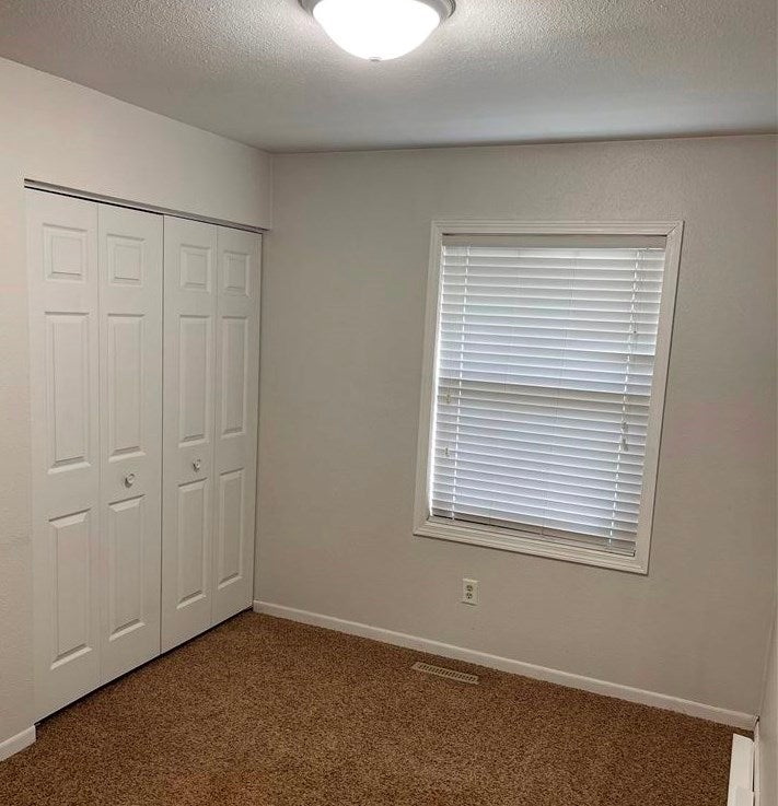 1220 Fulton Street Waterloo, IA 50707 - Photo 9 of 18 Gallery Image 9