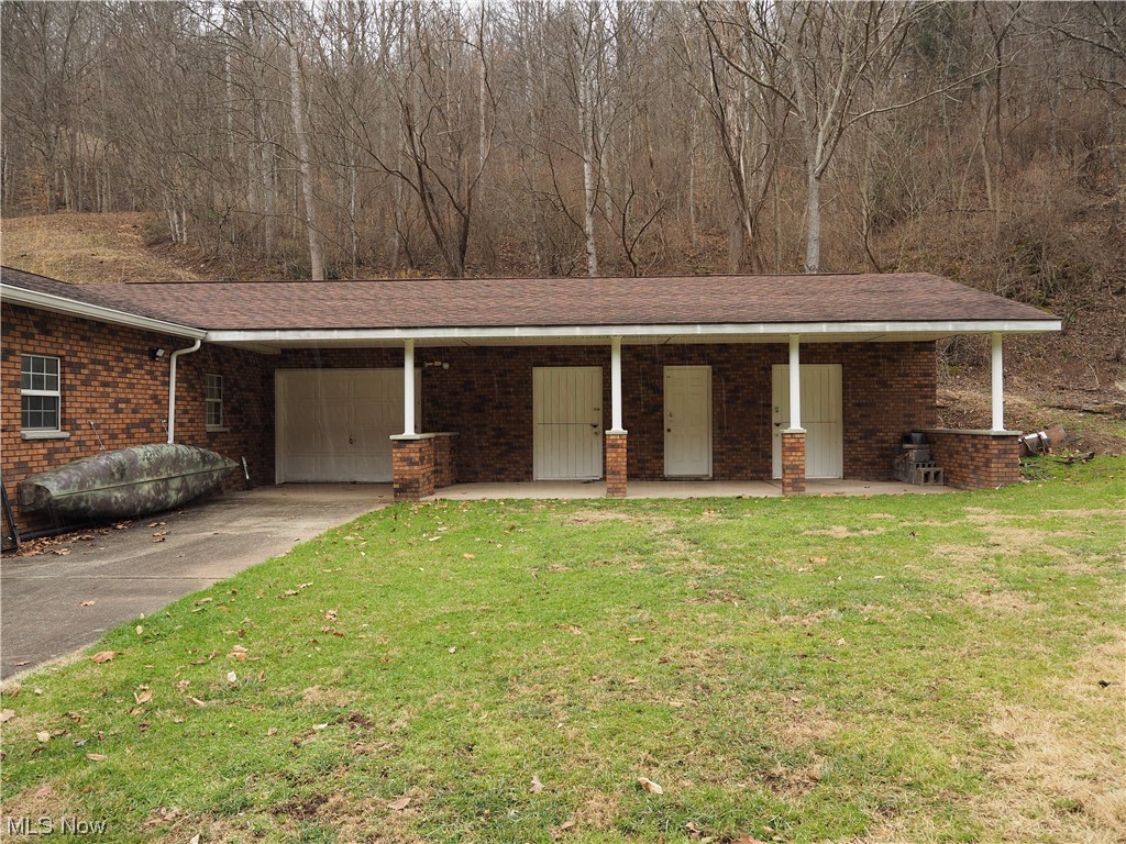 463 Chapel Road Gassaway, WV 26624 - Photo 3 of 40