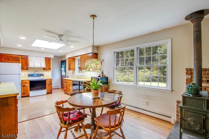 89 Cozy Lake Road Oak Ridge, NJ 07438 - Photo 10 of 42 Gallery Image 10