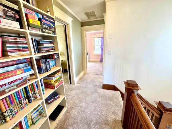 $180,000 | 204 South 4th Street, Sabetha, KS 66534