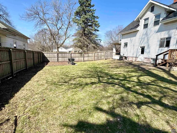 $180,000 | 204 South 4th Street, Sabetha, KS 66534