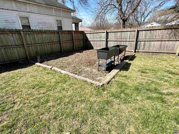 $180,000 | 204 South 4th Street, Sabetha, KS 66534