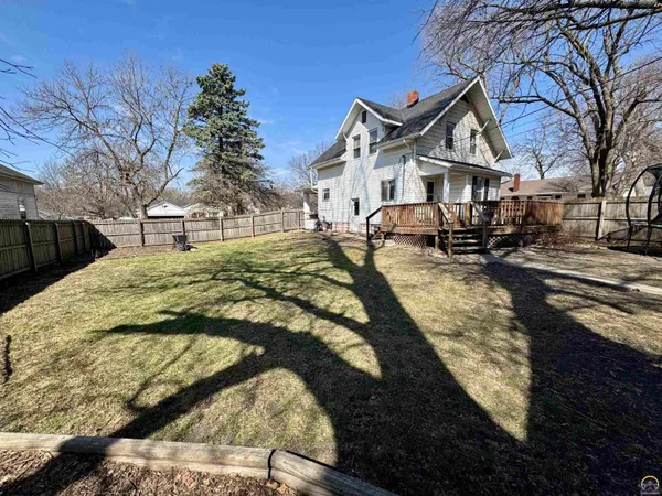 $180,000 | 204 South 4th Street, Sabetha, KS 66534
