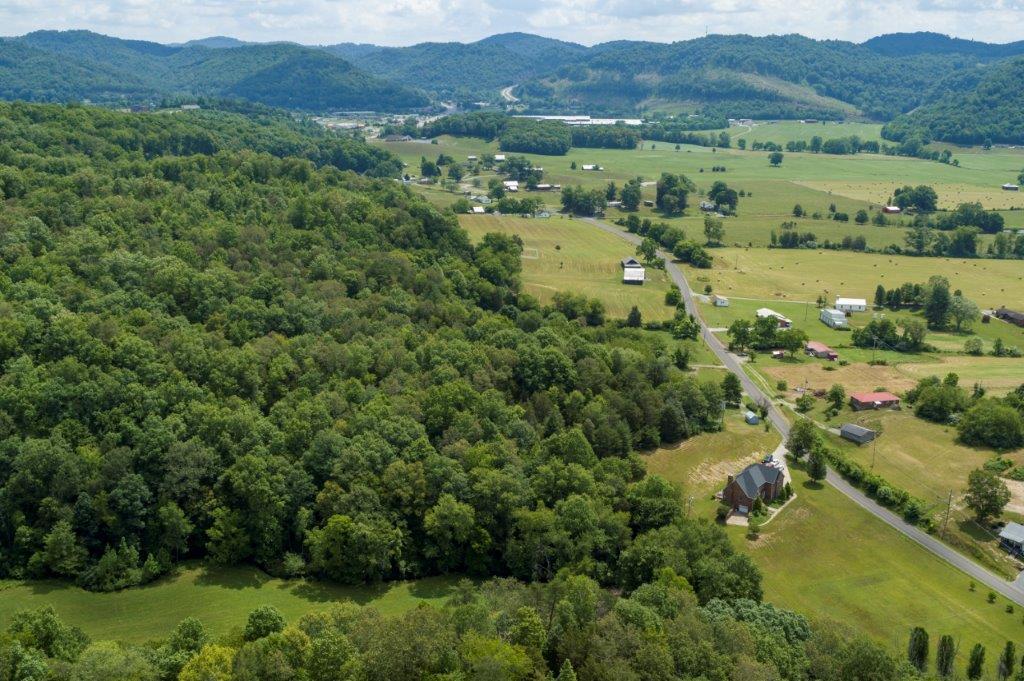 966 Pattonsville Road Duffield, VA 24244 - Photo 11 of 42 CFF586F4-BF3D-4BD5-839A-F6BB57FADE8A