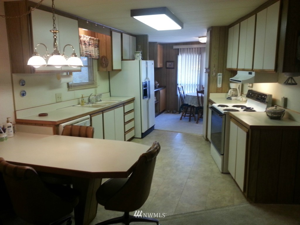 23825 15th Avenue Southeast, Unit 158 Bothell, WA 98021 - Photo 6 of 15 Gallery Image 6