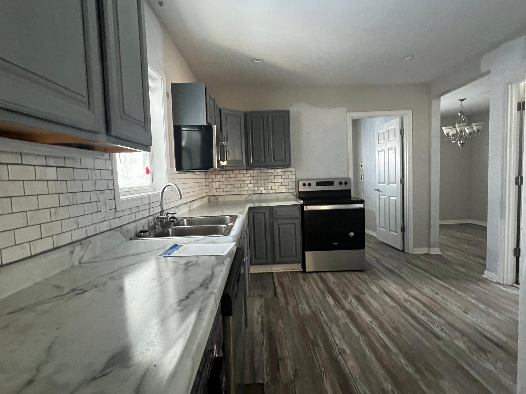 408 2nd Street Lyle, MN 55953 - Photo 11 of 27