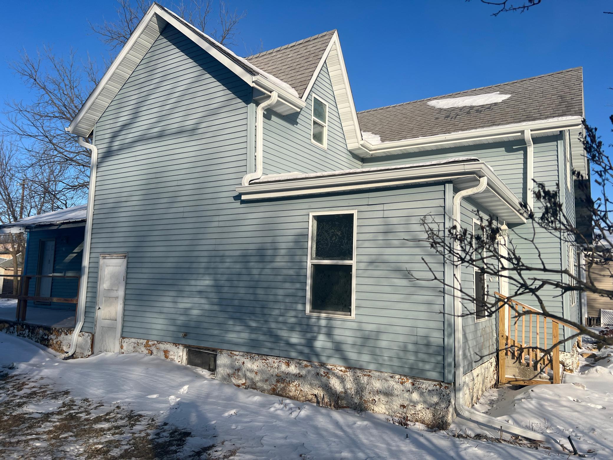 408 2nd Street Lyle, MN 55953 - Photo 2 of 27