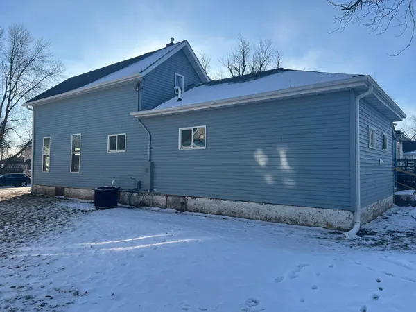 $105,000 | 408 2nd Street, Lyle, MN 55953