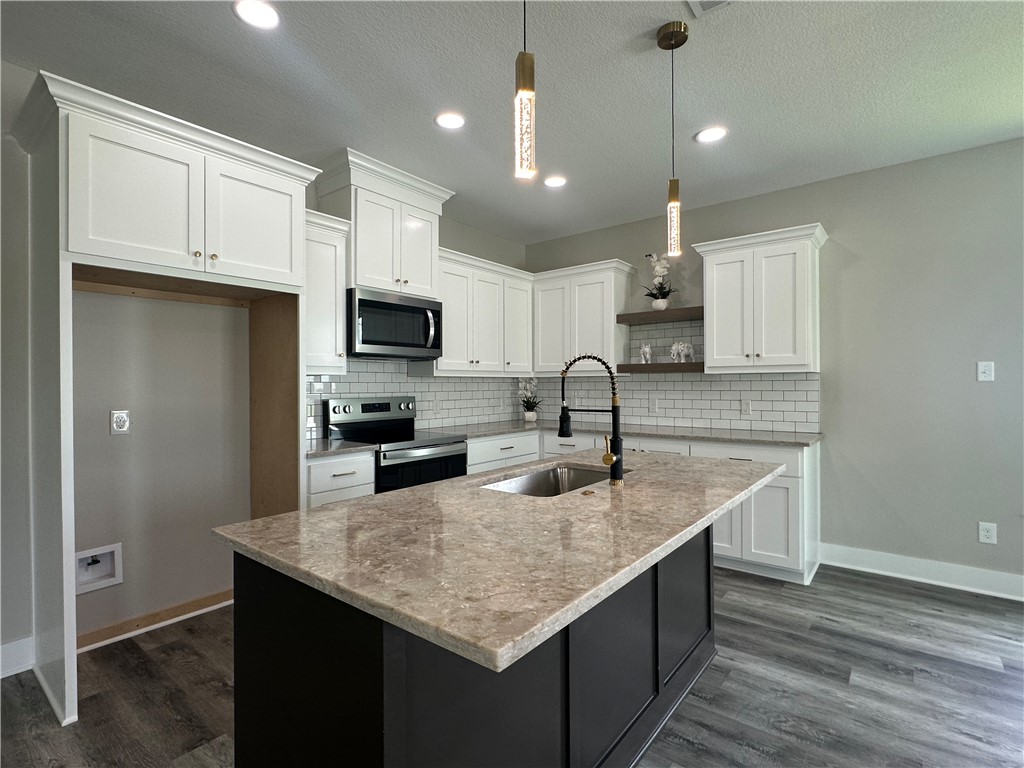 1514 Dansby Street Bryan, TX 77803 - Photo 3 of 9