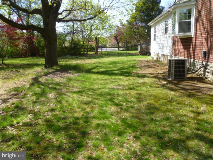 104 Governors Drive Wallingford, PA 19086 - Photo 23 of 25 Exterior Side