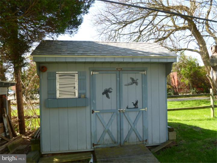 104 Governors Drive Wallingford, PA 19086 - Photo 25 of 25 Storage Shed