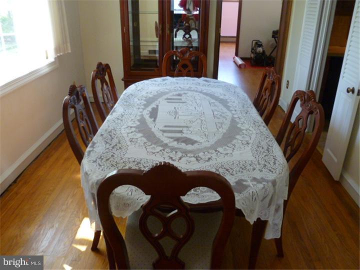 104 Governors Drive Wallingford, PA 19086 - Photo 4 of 25 Dining Room